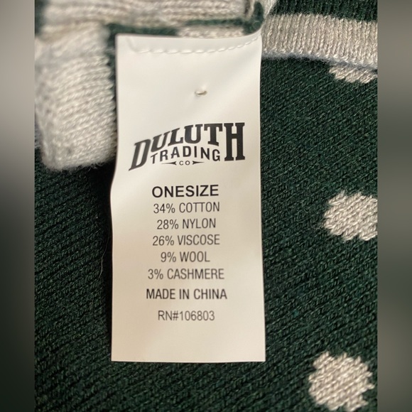 Duluth Trading Co.3% cashmere 9% wool 26% viscose 34% cotton 28%nylon poncho OS - Picture 3 of 5